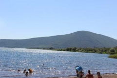 Le operazioni per domare le fiamme