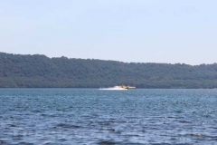 Le operazioni per domare le fiamme