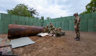 Le operazioni per il trasferimento della bomba a Monte Romano