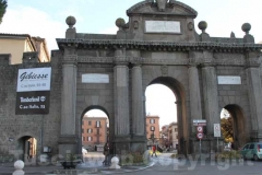 Porta Fiorentina e la sua bella pubblicità