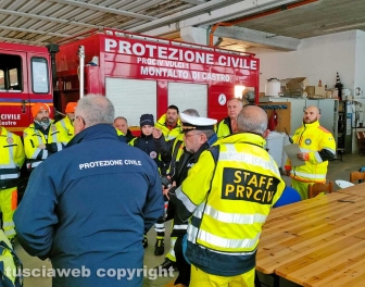 Montalto di Castro - Il campo base allestito per le ricerche di Rakip Amzov