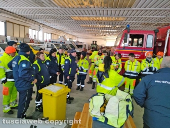 Montalto di Castro - Il campo base allestito per le ricerche di Rakip Amzov