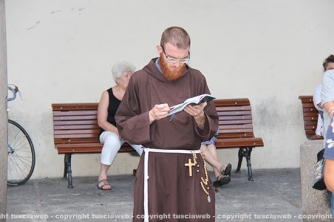 Viterbo - Le Sentinelle in piazza