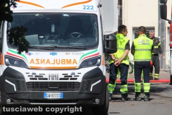 Unitus - In fiamme la facoltà di agraria - L'intervento dei vigili del fuoco