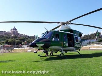 Montefiascone - L'elicottero dei carabinieri in volo