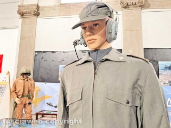 L'elicottero dell'Esercito in piazza dei caduti