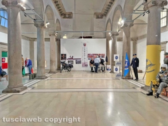 L'elicottero dell'Esercito in piazza dei caduti