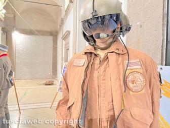 L'elicottero dell'Esercito in piazza dei caduti