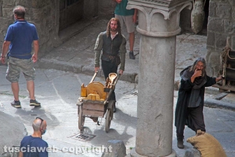 Viterbo - Sul set di "Leonardo" - L'attore Freddie Highmore