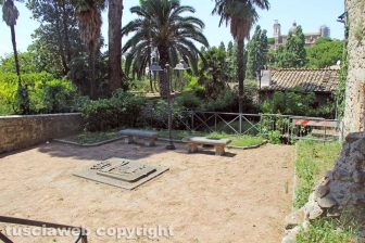 L'erba dal centro a sud