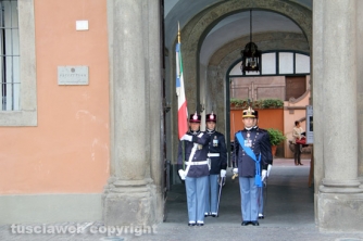 L\'esercito sfila nel centro storico