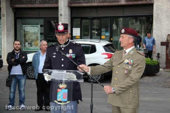 L\'esercito sfila nel centro storico