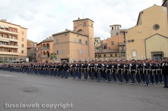 L\'esercito sfila nel centro storico