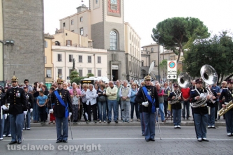 L\'esercito sfila nel centro storico
