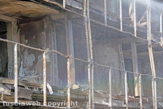 Montalto di Castro - L'hotel Margherita distrutto dall'incendio