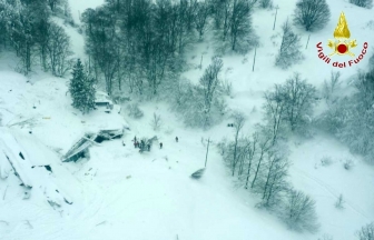 L'hotel sommerso dalla neve, i soccorsi