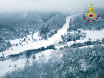 L'hotel sommerso dalla neve, i soccorsi