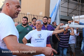 L\'Ice bucket challenge dei facchini di santa Rosa