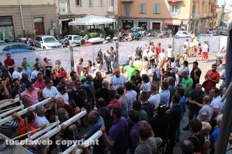 L\'Ice bucket challenge dei facchini di santa Rosa