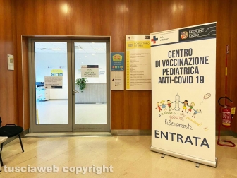 L'inaugurazione del centro vaccinazione pediatrica anti-Covid