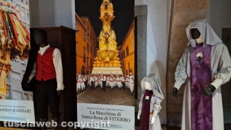 L'inaugurazione della mostra Macchine di Pace