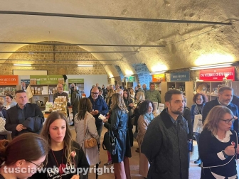 Viterbo - Taglio del nastro per Assaggi