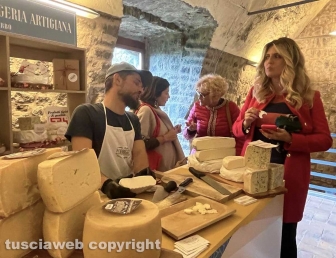 Viterbo - Inaugurazione di Assaggi