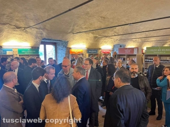 Viterbo - Taglio del nastro per Assaggi