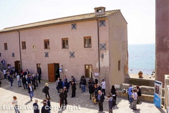 L'inaugurazione dell'ostello nel castello di Santa Severa
