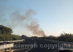 L\'incendio sulla superstrada