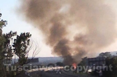 L\'incendio sulla superstrada