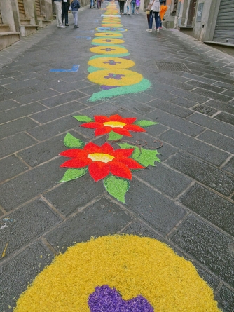 L\'infiorata a Montefiascone