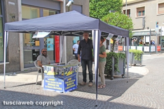 L\'iniziativa dell\'opposizione #tuttiacasa