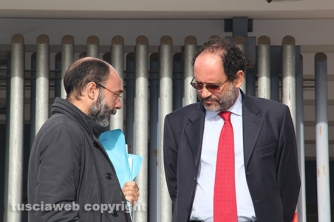 Ingroia indagato per calunnia, l\'ex pm a Viterbo per l\'interrogatorio - All\'uscita con l\'avvocato Fabio Repici