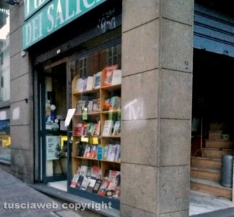 Viterbo - Lite in via Cairoli - La protesta dei negozianti