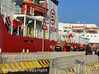 Civitavecchia - L'arrivo della ong Life Support in porto