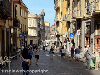 Trasporto della macchina di Santa Rosa - Le sedie sul percorso prima dello sgombero