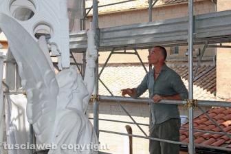 Lo sguardo di santa Rosa sulla città