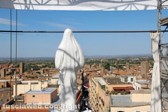 Lo sguardo di santa Rosa sulla città