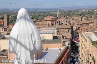 Lo sguardo di santa Rosa sulla città