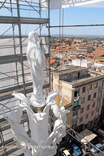 Lo sguardo di santa Rosa sulla città