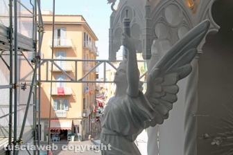 Lo sguardo di santa Rosa sulla città