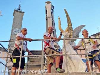 Lo smontaggio di Gloria
