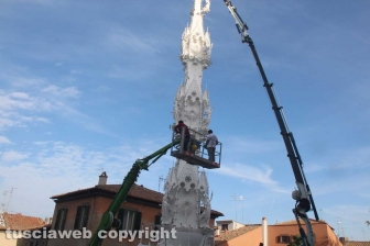 Lo smontaggio di Gloria