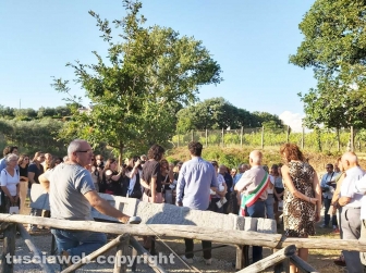 L'inaugurazione di 300 mila anni in 344 centimetri