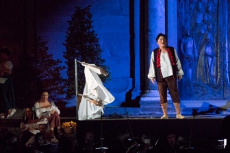 Lo spettacolo Elisir d'amore