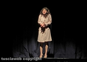 Lo spettacolo "Una zitella da sposare" al teatro Bianconi di Carbognano