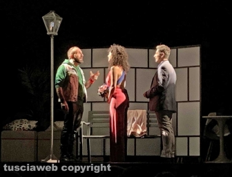 Lo spettacolo "Una zitella da sposare" al teatro Bianconi di Carbognano
