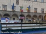 Lo striscione della mostra “Michelangelo e la cappella Sistina” e le pubblicità 