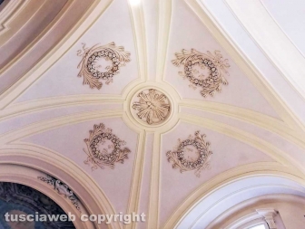 Viterbo - Il punto da dove è caduto lo stucco